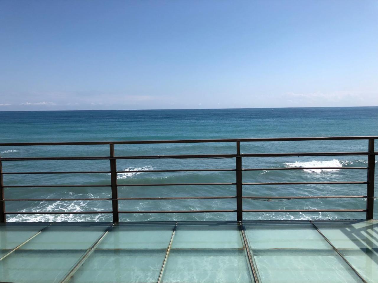 Beach Shoes Villa Yanliau ภายนอก รูปภาพ